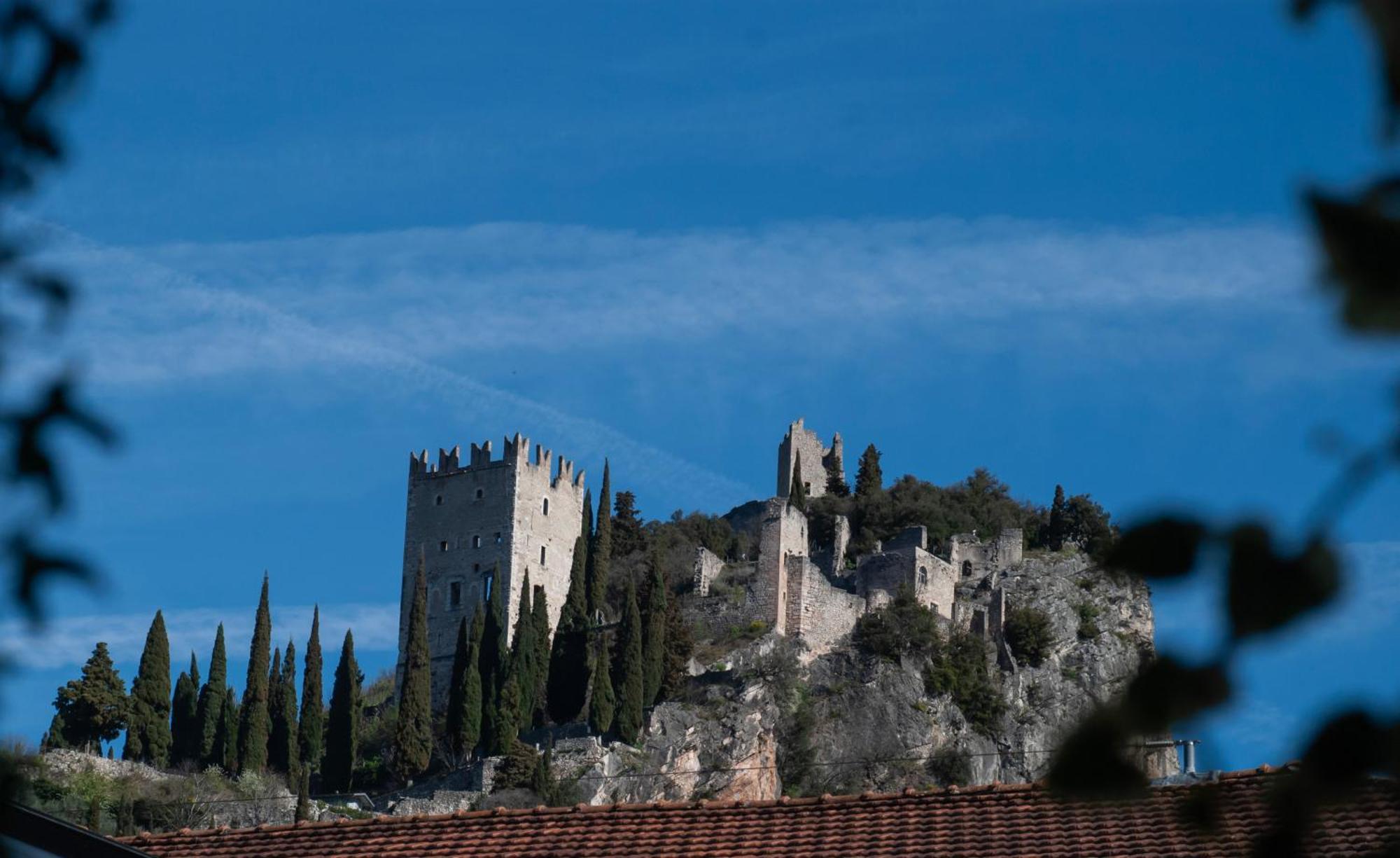 Bellavita Lake Garda Apartments Арко Экстерьер фото